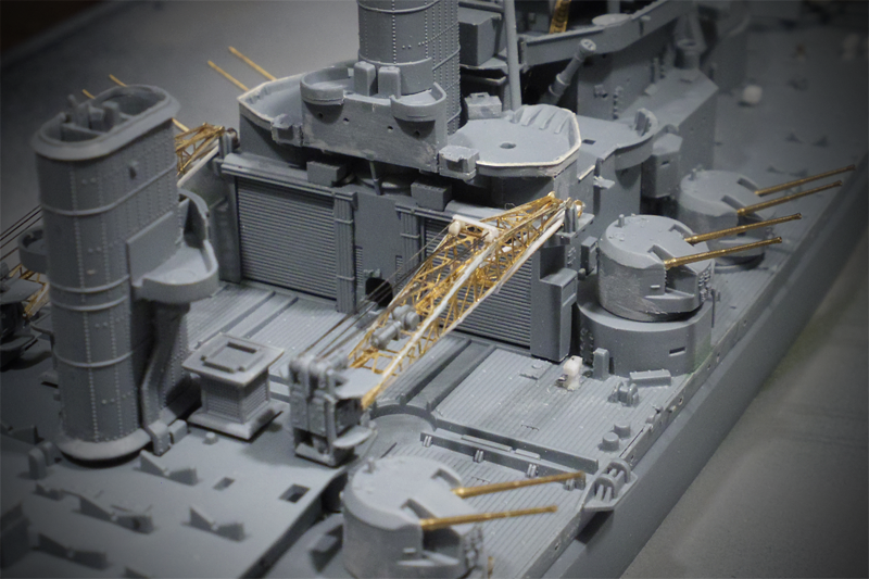 クレーンの「エッチングパーツ臭さ」を抜いてみる – 1/700でKGV級戦艦プリンス・オブ・ウェールズをつくる: 5