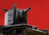 クリスマスには赤い国の緑の戦車を – 1/72でKV-2戦車をつくる